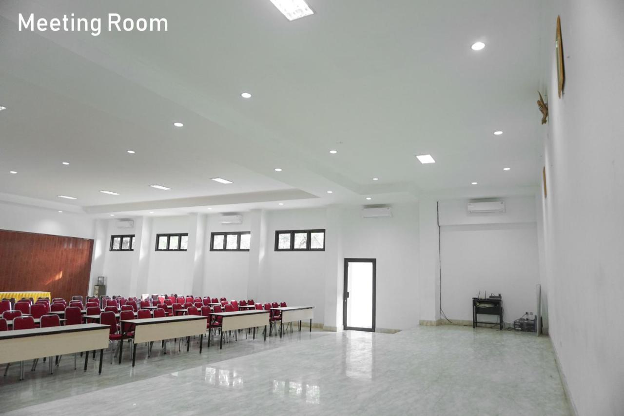 Al Ashri Inn By Urban Yogyakarta Exterior foto